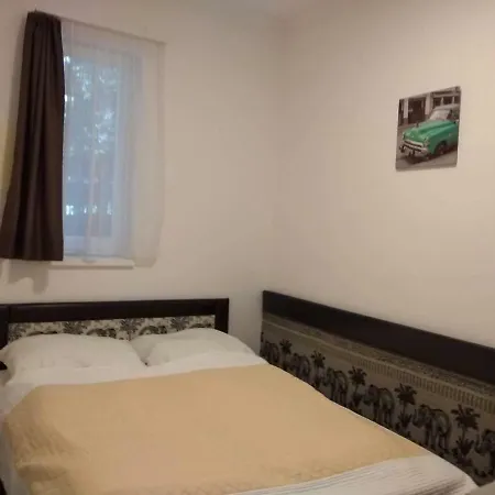 Apartment Ti-ni Apartman